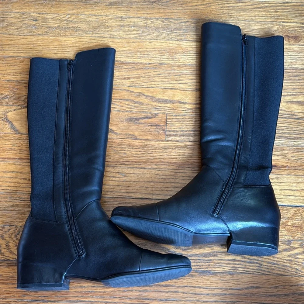 Tootsies Black Leather Knee High Boots similar to *Stuart Weitzman 50/50 Boots*